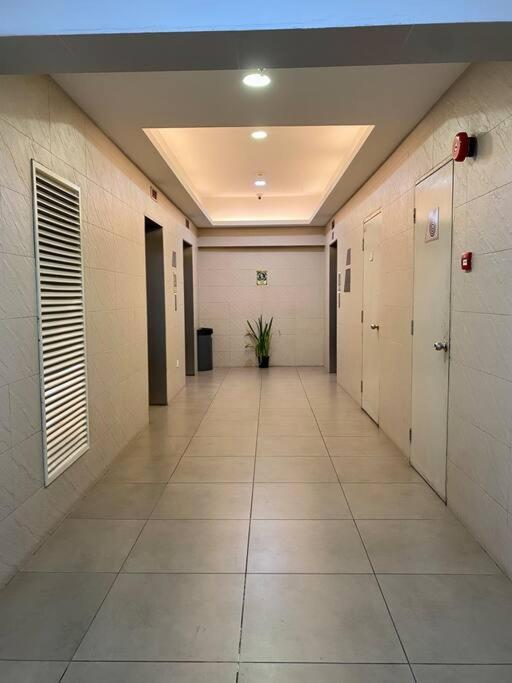 Spacious 3R,2R,Studio 5Min Walk To Time Square,Lalaport, Pool,Gym,Wifi Apartment Kuala Lumpur Exterior photo