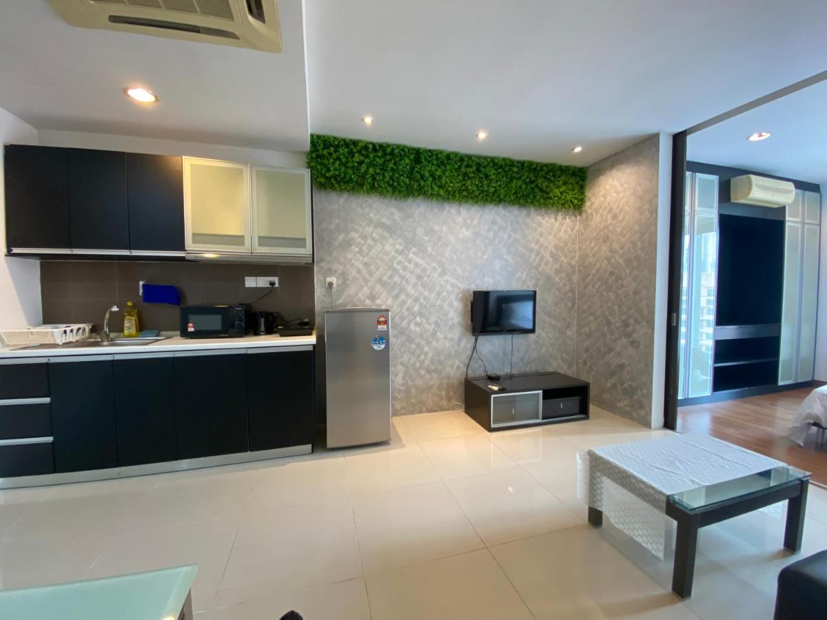 Spacious 3R,2R,Studio 5Min Walk To Time Square,Lalaport, Pool,Gym,Wifi Apartment Kuala Lumpur Exterior photo
