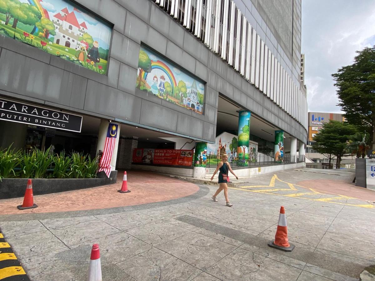 Spacious 3R,2R,Studio 5Min Walk To Time Square,Lalaport, Pool,Gym,Wifi Apartment Kuala Lumpur Exterior photo